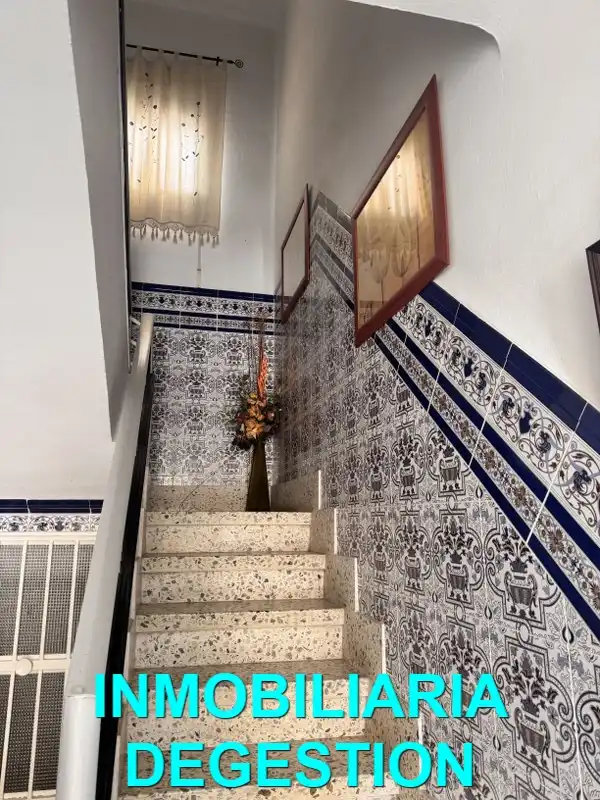 Casa o xalet en venda en Linares amb Aire condicionat, Jardí privat i Terrassa