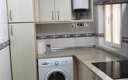 Kitchen of Flat for sale in  Sevilla Capital