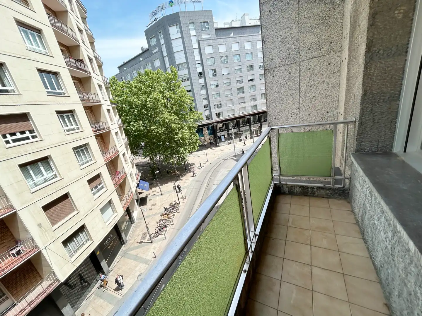 Vista exterior de Piso en venta en Vitoria - Gasteiz con Calefacción, Trastero y Horno