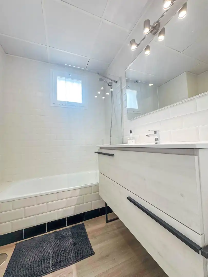 Baño de Apartamento en venta en Manilva con Aire acondicionado, Calefacción y Terraza