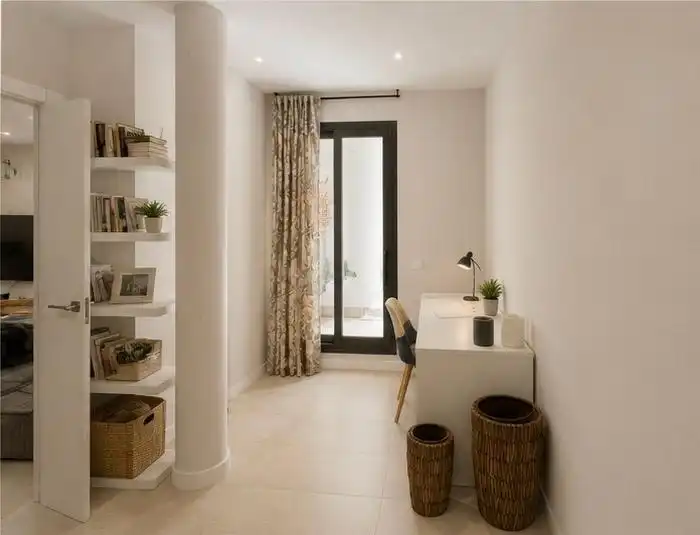 Habitación de Casa adosada de alquiler en Finestrat con Aire acondicionado, Jardín privado y Terraza