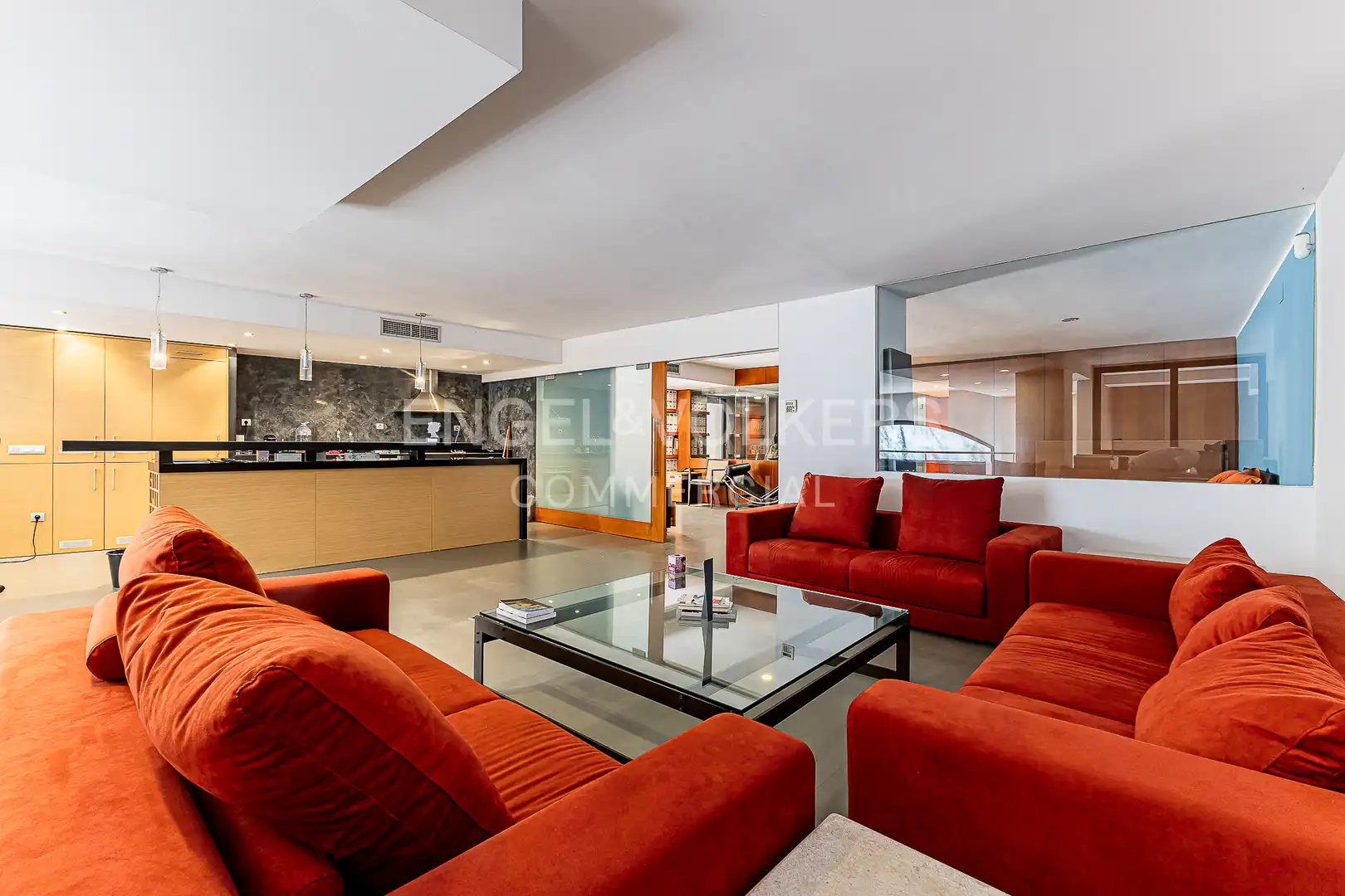 Living room of Commercial properties for sale in Barcelona