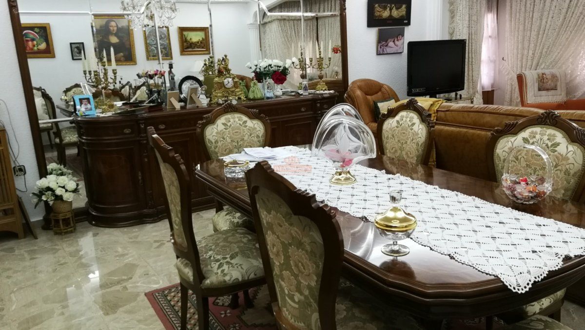 Menjador de Casa o xalet en venda en  Albacete Capital amb Aire condicionat, Calefacció i Terrassa