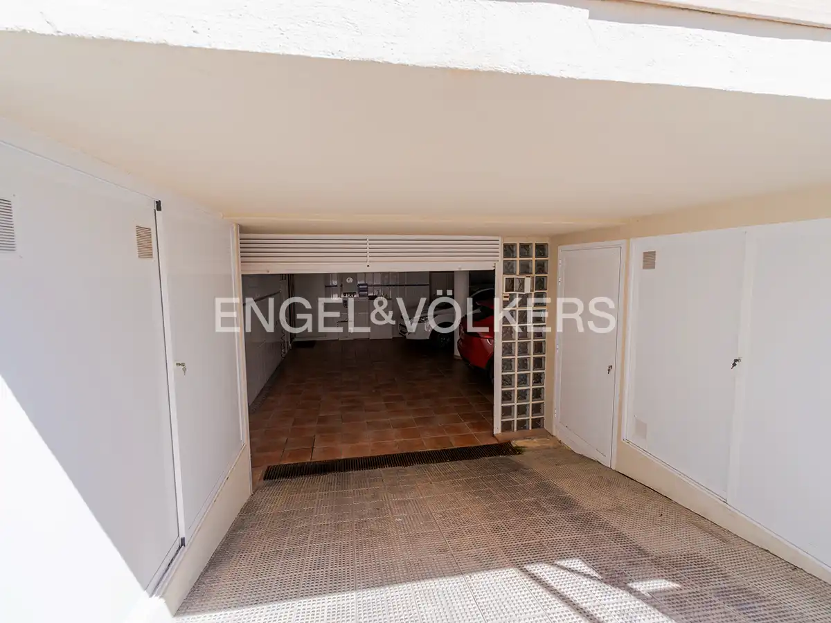 Casa o xalet en venda en Alicante / Alacant amb Aire condicionat, Calefacció i Jardí privat