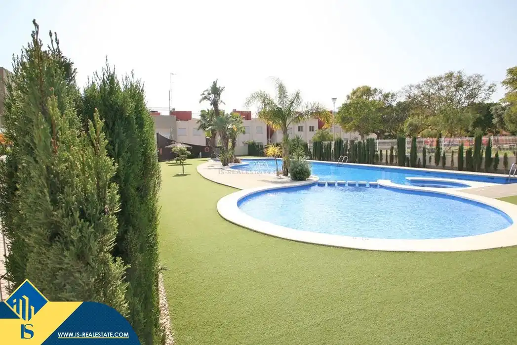 Bungalow amb piscina en venda a Nueva Torrevieja - Aguas Nuevas, imagen 38