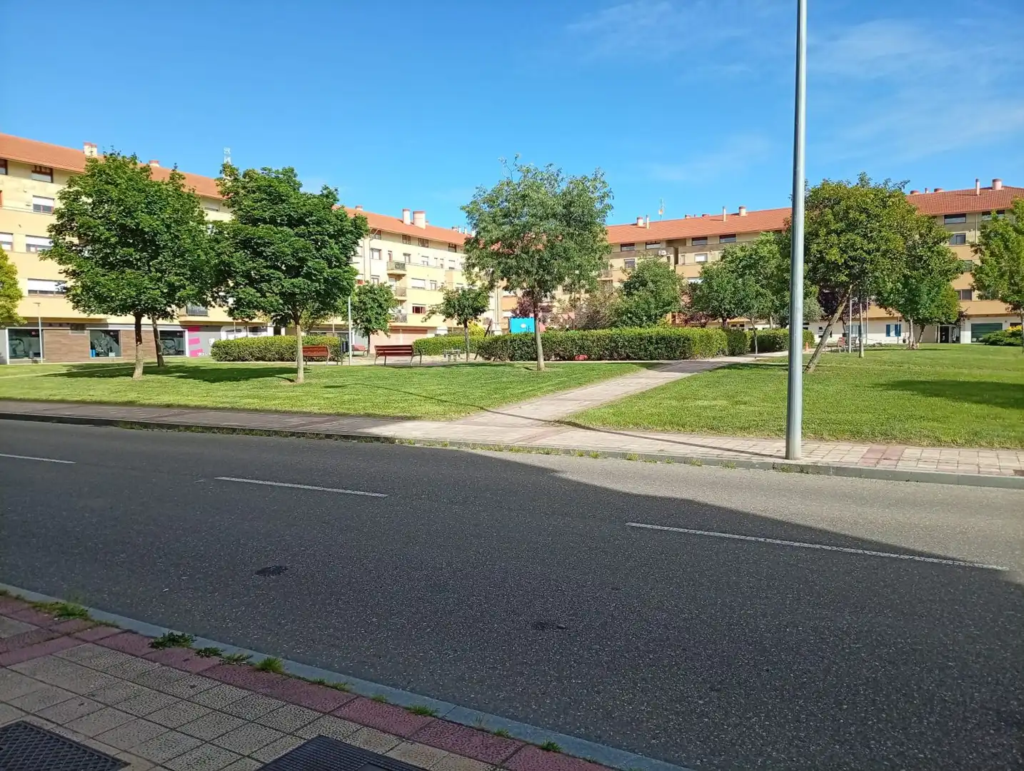 Vista exterior de Piso en venta en Arroyo de la Encomienda con Calefacción, Parquet y Trastero