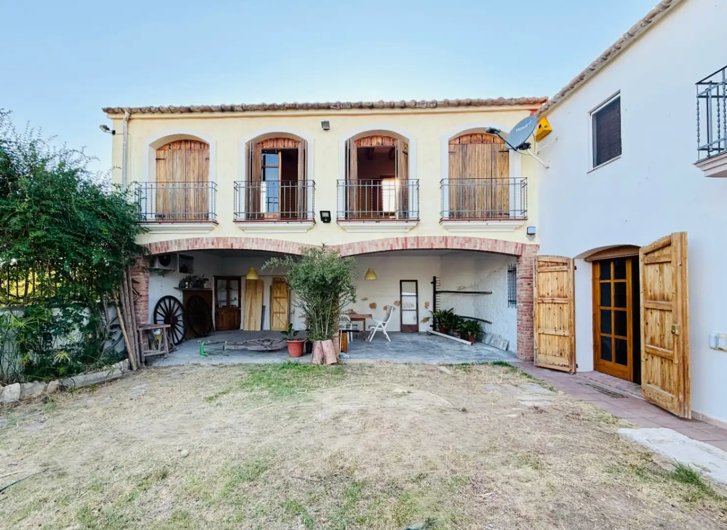 Vista exterior de Finca rústica de lloguer en Canyelles amb Aire condicionat, Calefacció i Jardí privat