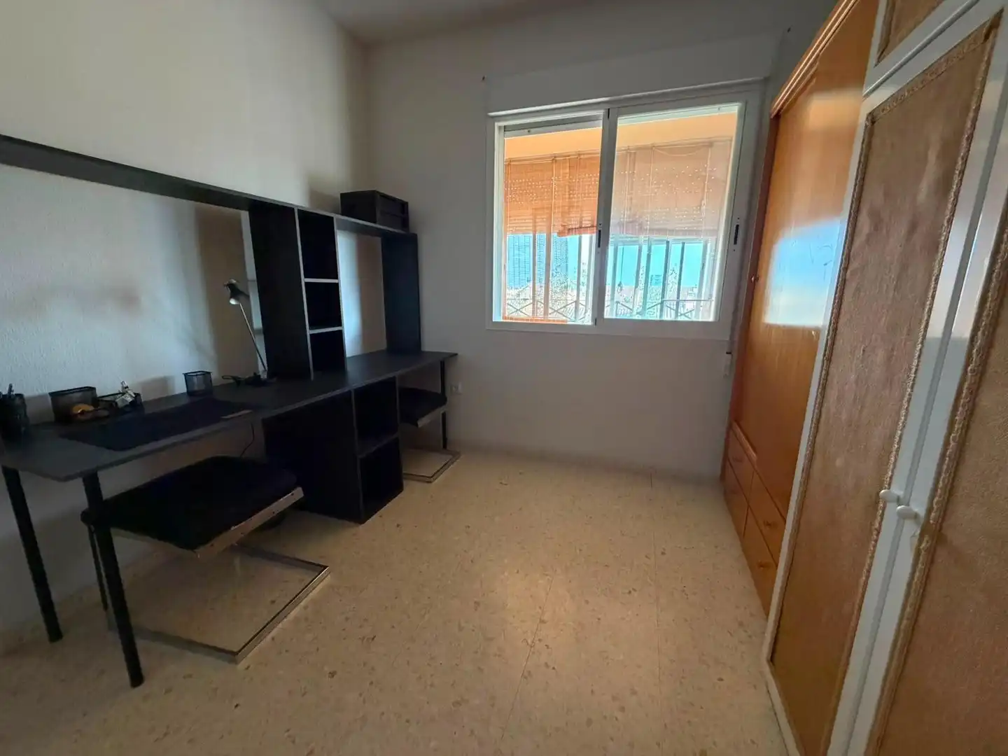 Habitación de Piso de alquiler en Badajoz con Aire acondicionado, Amueblado y Balcón