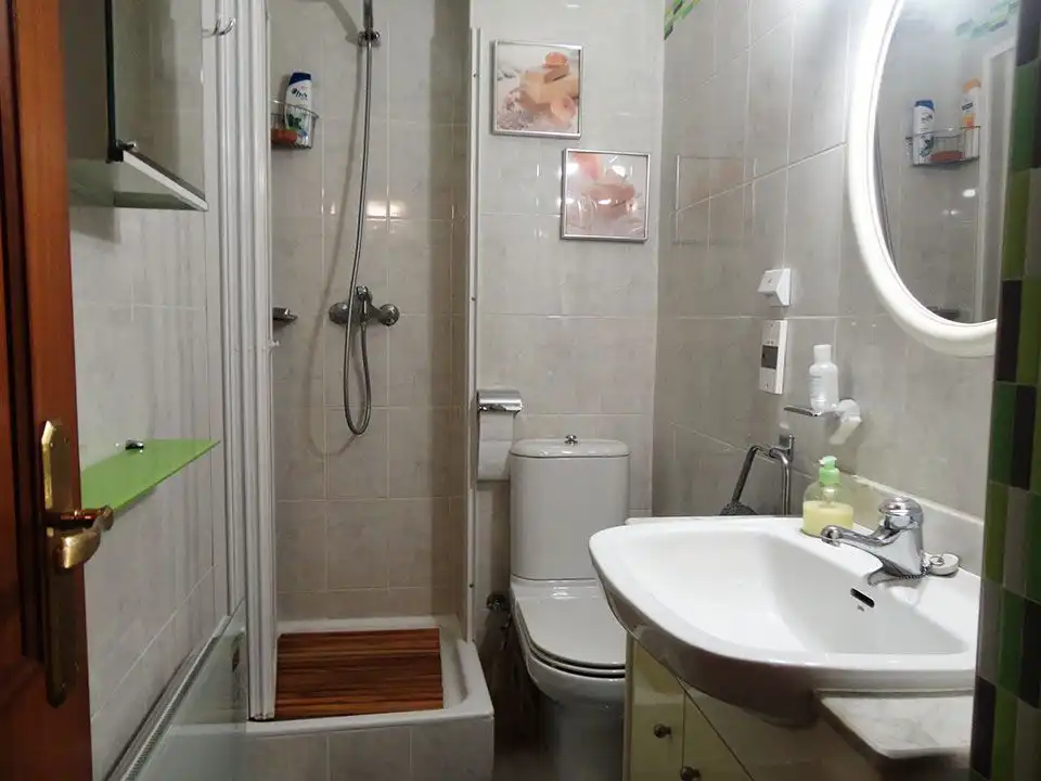 Baño de Piso en venta en Salas de los Infantes con Calefacción, Terraza y Amueblado