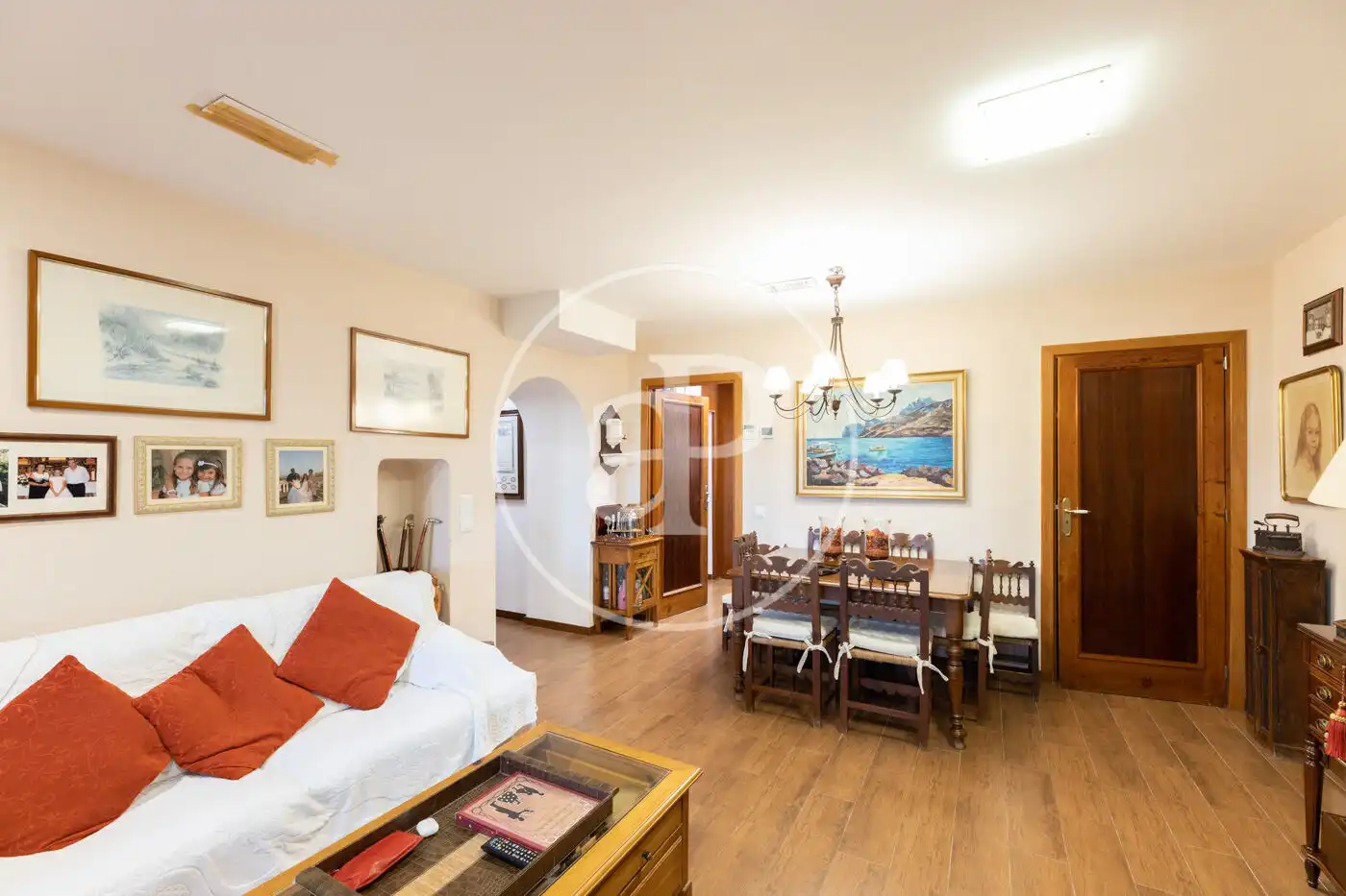 Sala d'estar de Casa o xalet en venda en  Palma de Mallorca amb Calefacció, Jardí privat i Terrassa