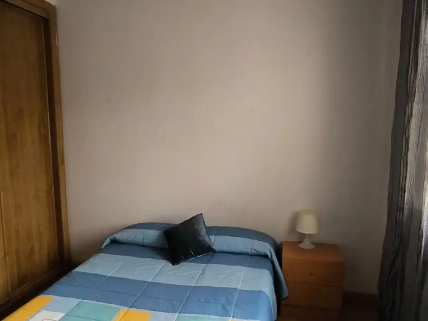 Bedroom of Flat for share in Vélez-Málaga  with Air Conditioner, Private garden and Parquet flooring