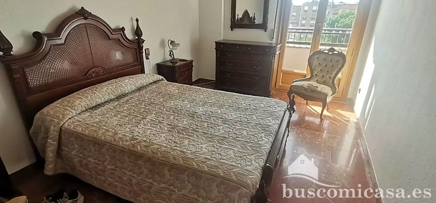 Piso de alquiler en Constitución, Linarejos