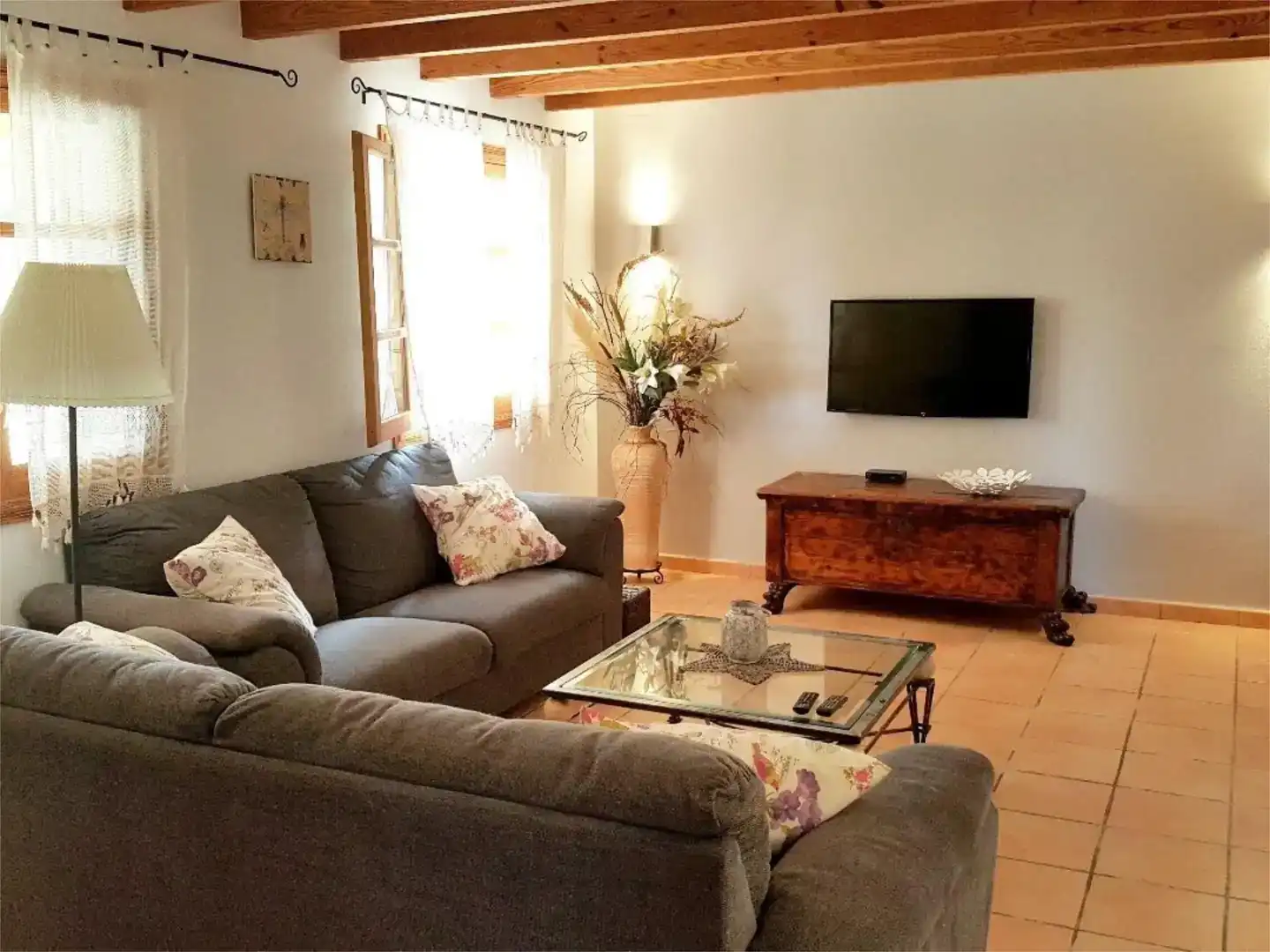 Living room of Houses for rent in Manacor  with Air Conditioner, Private garden and Storage room