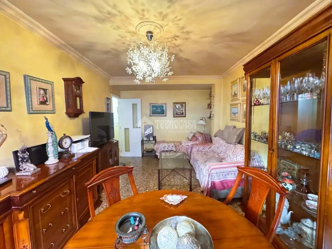 Sala d'estar de Pis en venda en Zaragoza