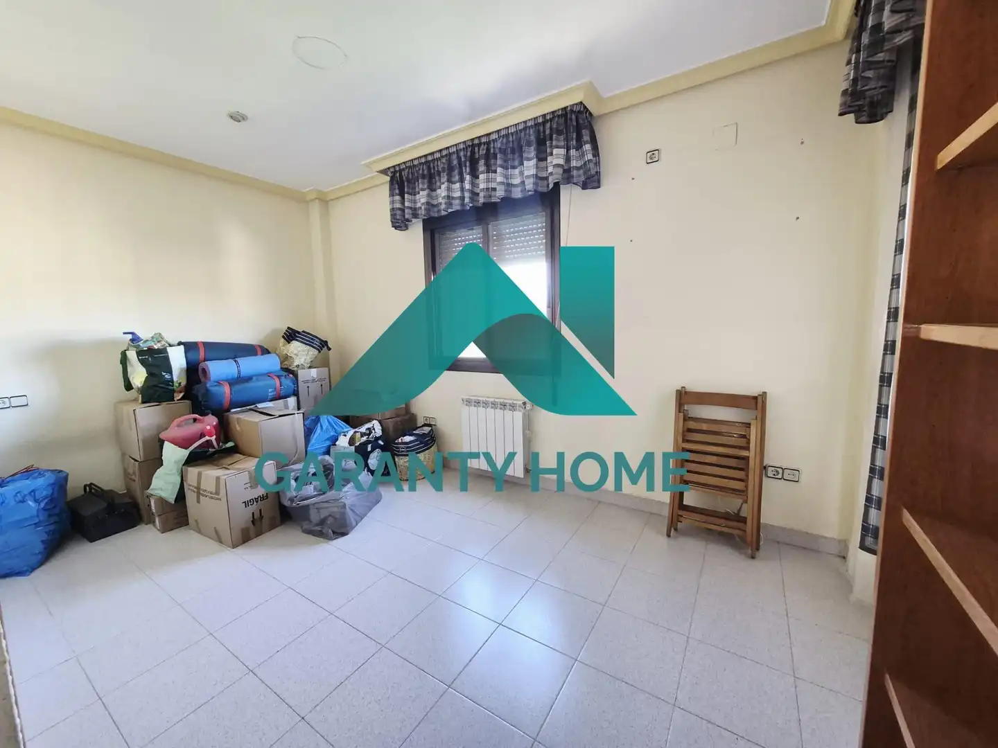 Houses for sale in Cáceres  with Air Conditioner, Heating and Private garden