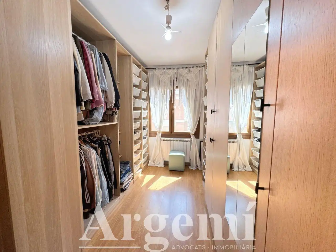 Habitación de Casa adosada en venta en Palau-solità i Plegamans con Calefacción, Jardín privado y Trastero