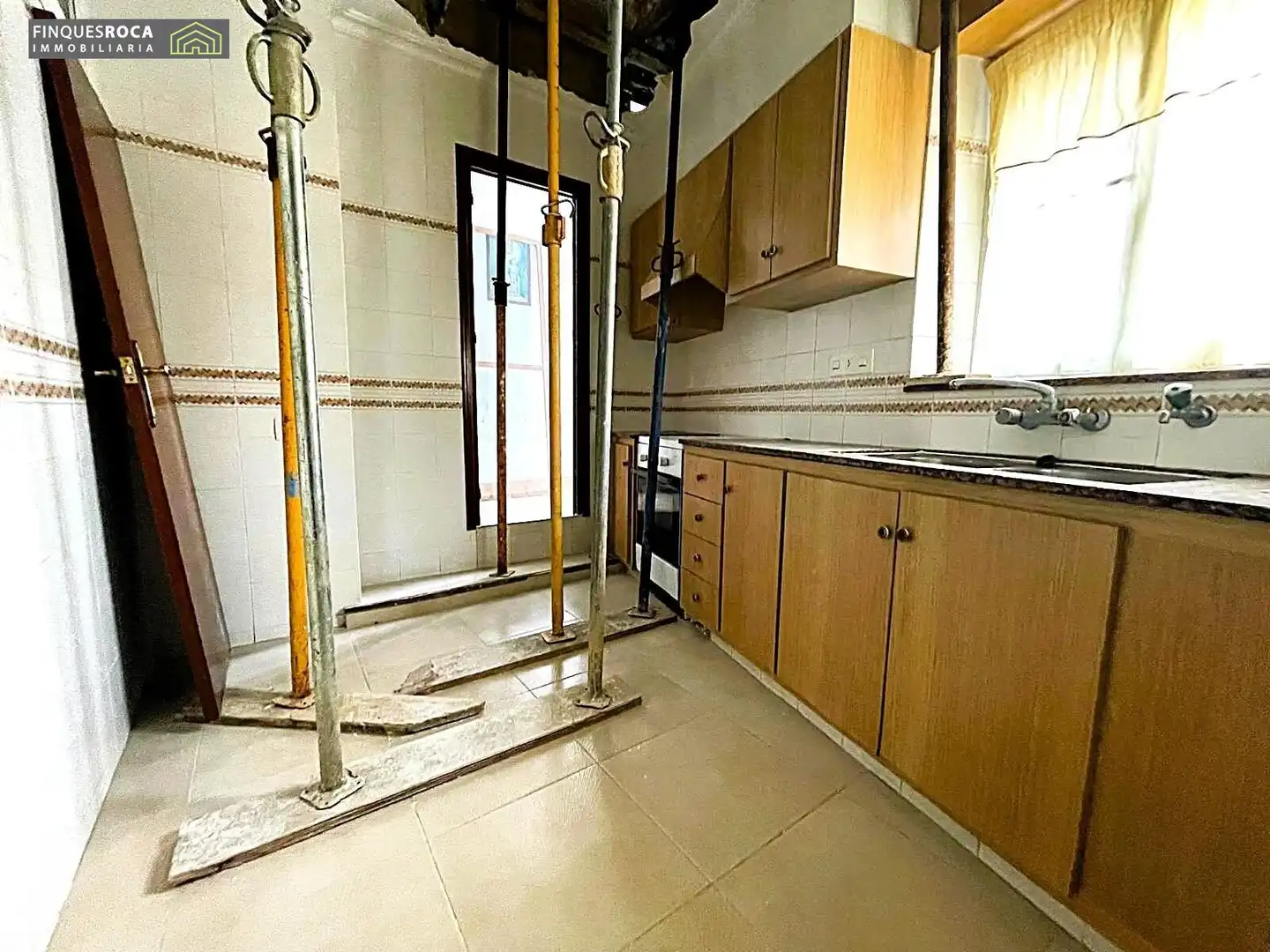 Cuina de Casa o xalet en venda en La Ràpita amb Terrassa, Traster i Moblat