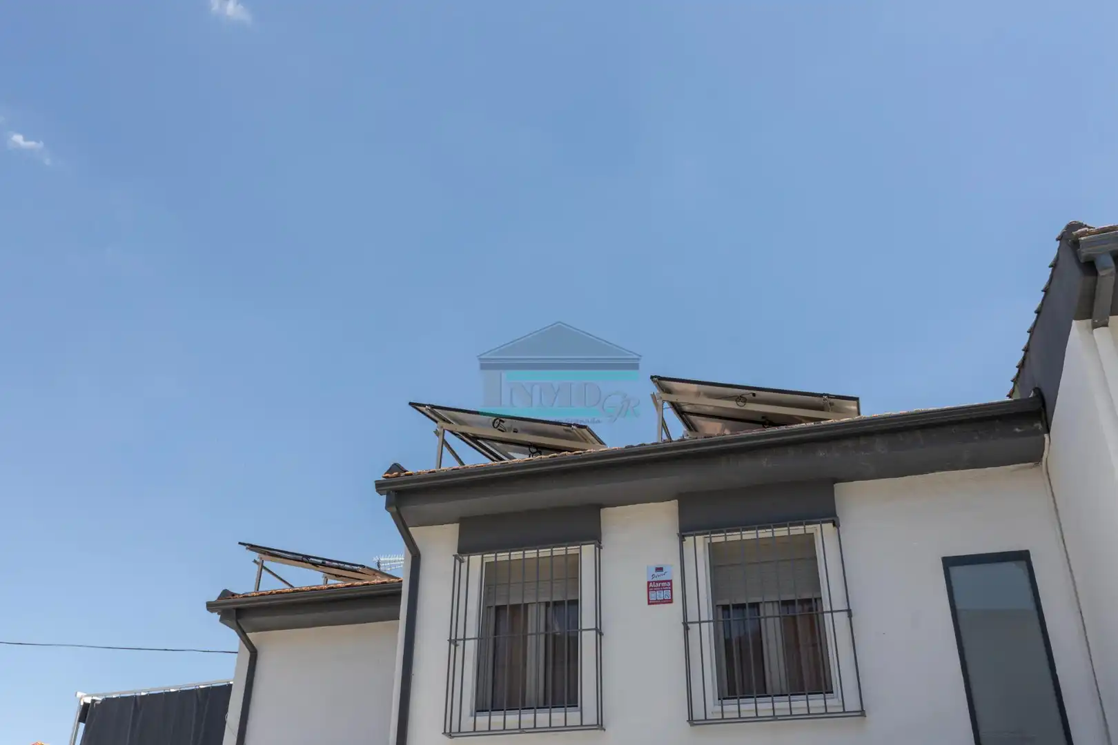 Vista exterior de Casa adosada en venda en Maracena amb Aire condicionat, Calefacció i Jardí privat