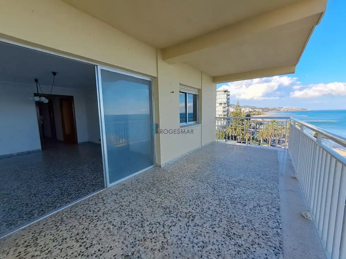 Terrassa de Apartament en venda en Benicasim / Benicàssim amb Piscina comunitària