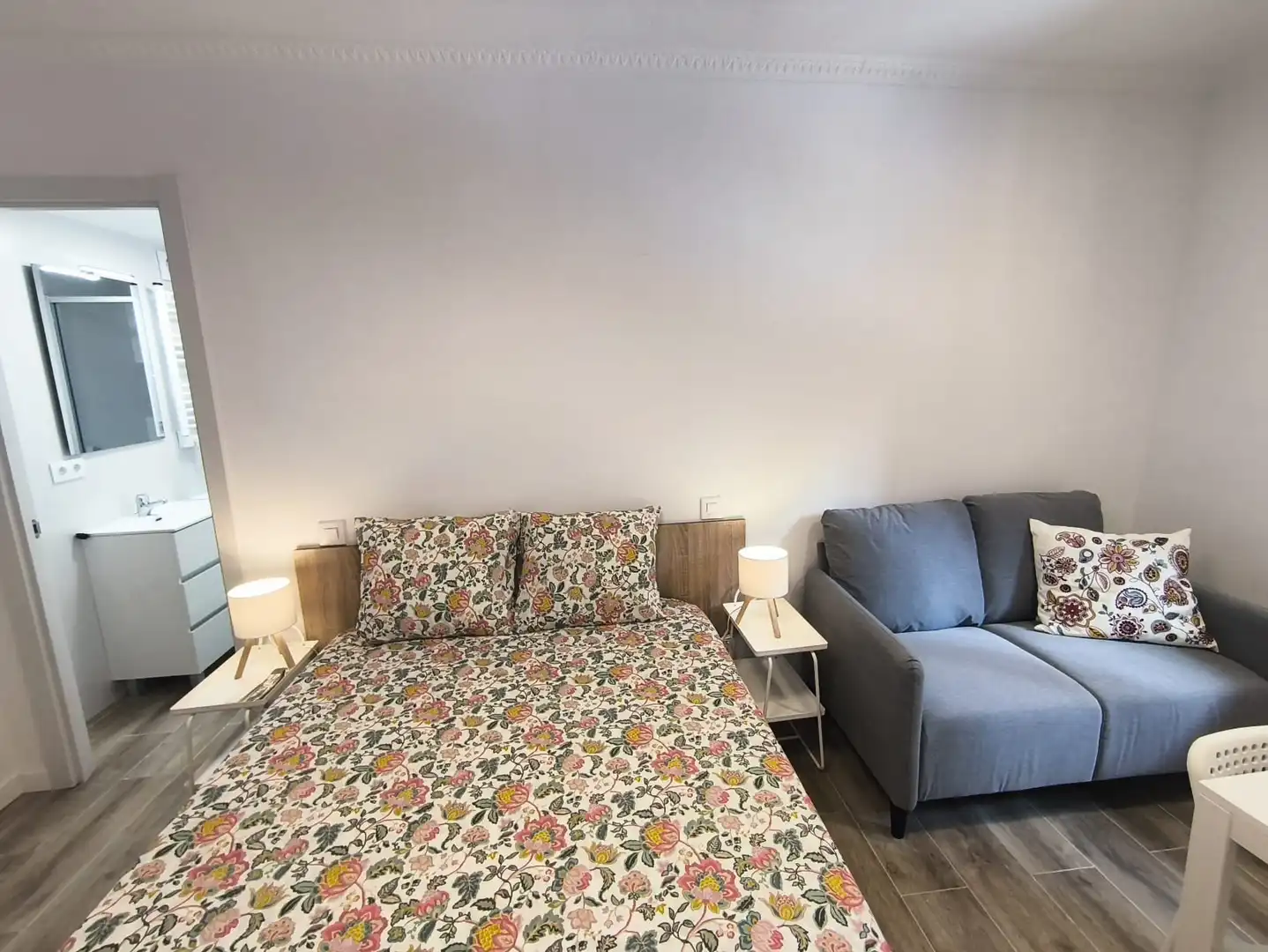 Habitación de Piso para compartir en Madrid con Calefacción, Terraza y Amueblado