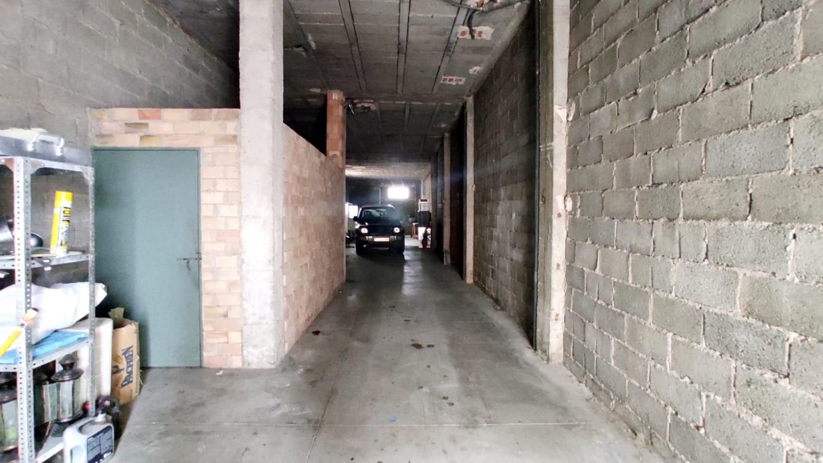 Garage for sale in El Carpio