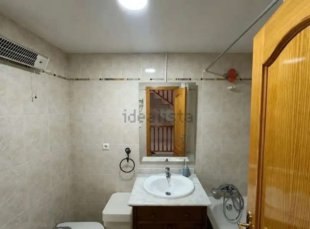 Bathroom of Detached homes for rent in Alicante / Alacant  with Air Conditioner, Heating and Private garden
