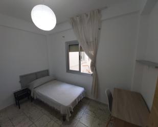 Bedroom of Flat to rent in  Almería Capital  with Air Conditioner