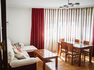 Flat with lift for sale in Calle Tetuán 7