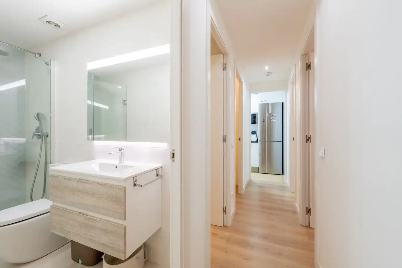 Wohnung zum Verkauf in Barcelona mit Klimaanlage, Heizung und Möbliert