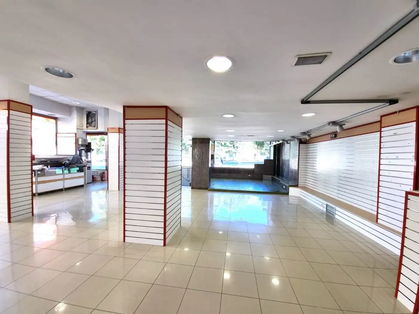 Local comercial en venda a Calle ave maria  en  ponferrada 31, imagen 4