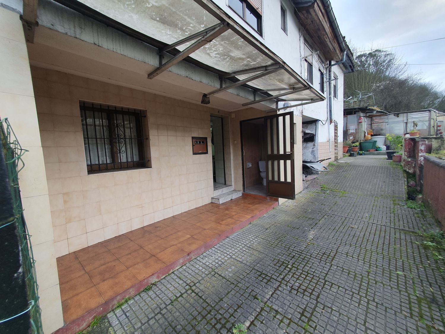Exterior view of House or chalet for sale in Oviedo   with Heating, Terrace and Storage room