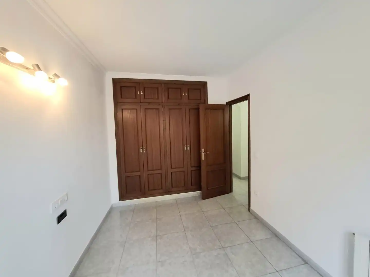 Habitación de Planta baja en venta en Palau-saverdera con Calefacción, Terraza y Trastero
