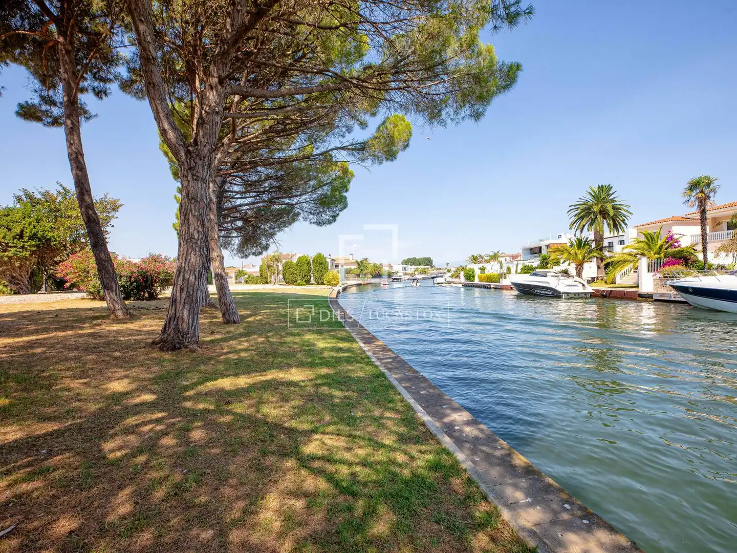 Exterior view of Land for sale in Empuriabrava