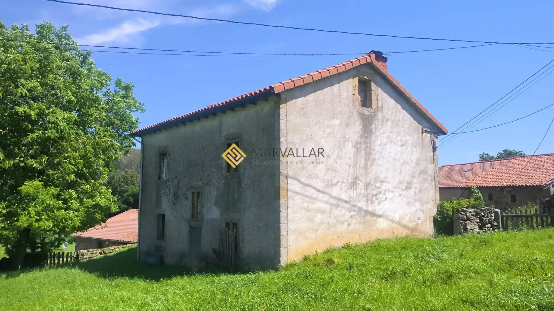 Vista exterior de Casa o chalet en venta en Luena 
