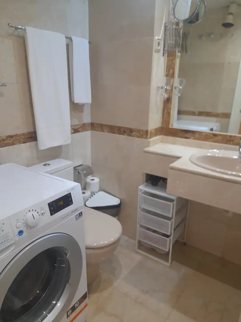 Baño de Apartamento en venta en Madrid con Aire acondicionado, Calefacción y Terraza