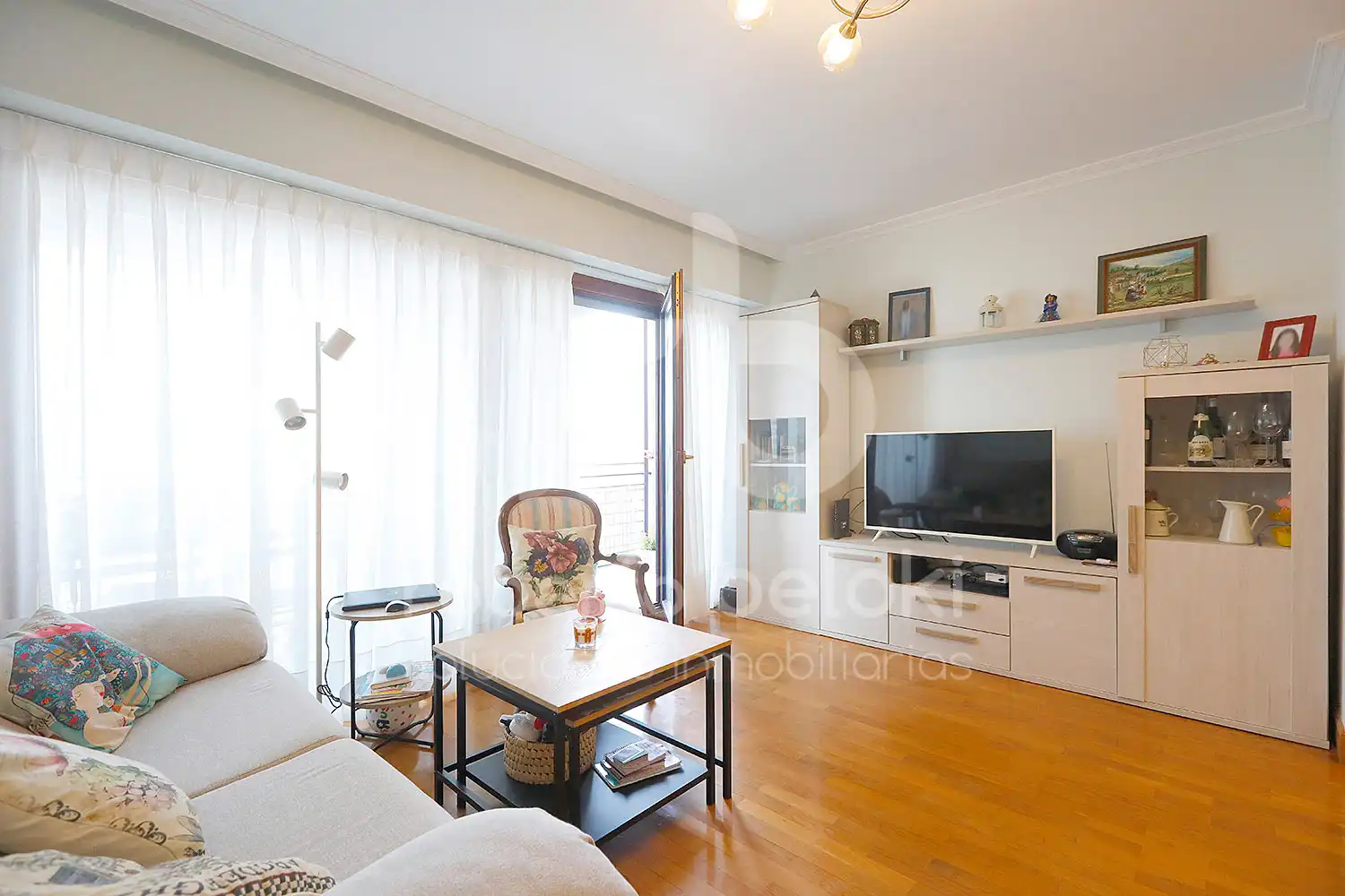 Piso con terraza en venta en Juan Thalamas Labandibar, imagen 4