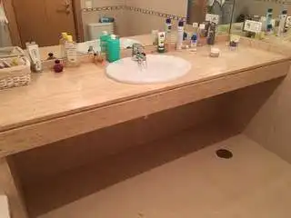 Baño de Ático en venta en Villamayor con Calefacción, Terraza y Trastero