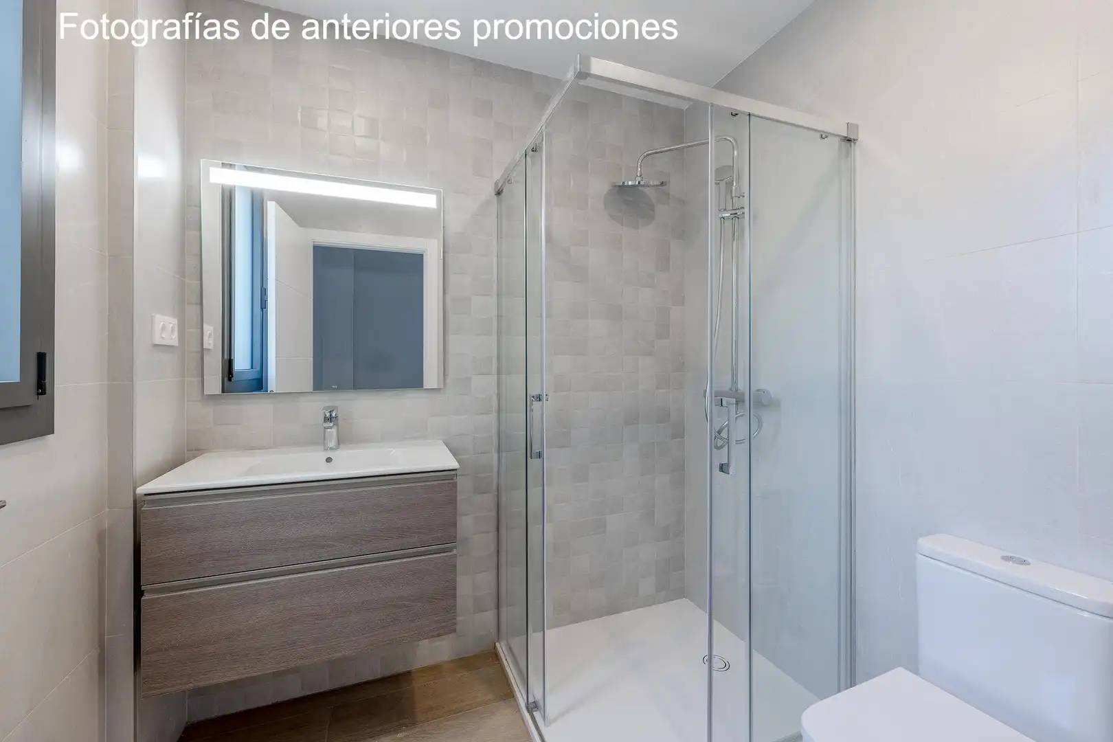 Bany de Pis en venda en Molins de Rei amb Aire condicionat, Calefacció i Balcó