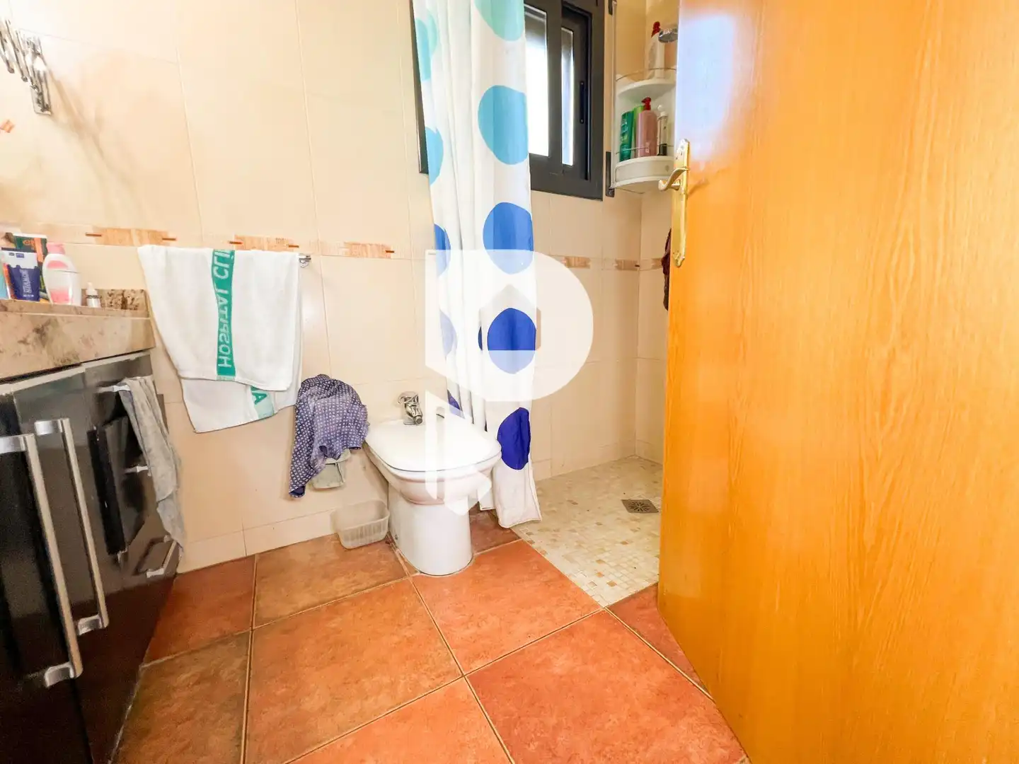 Bany de Casa o xalet en venda en Vallirana amb Aire condicionat, Calefacció i Jardí privat