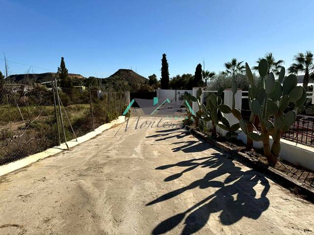 Casa-chalet en Venta en diputación el cocón en Calarreona