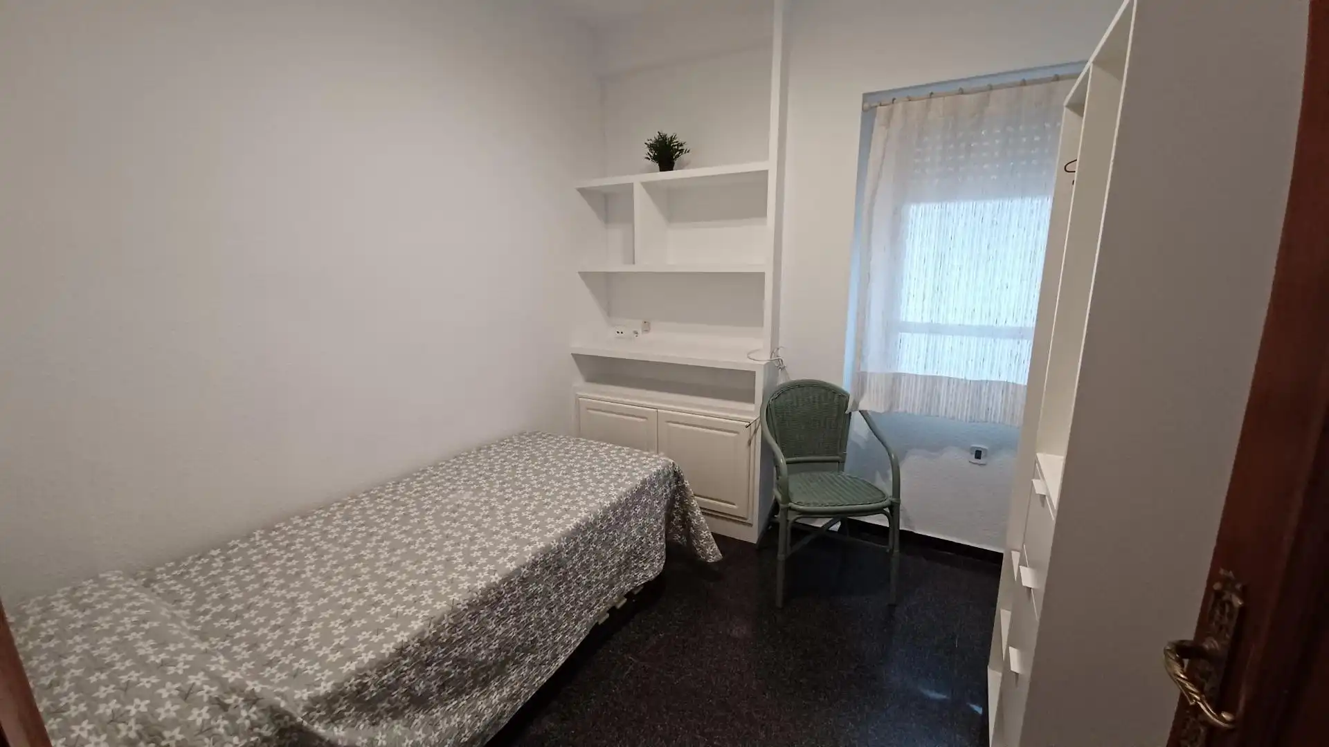Piso con terraza en alquiler en Extramurs, imagen 6