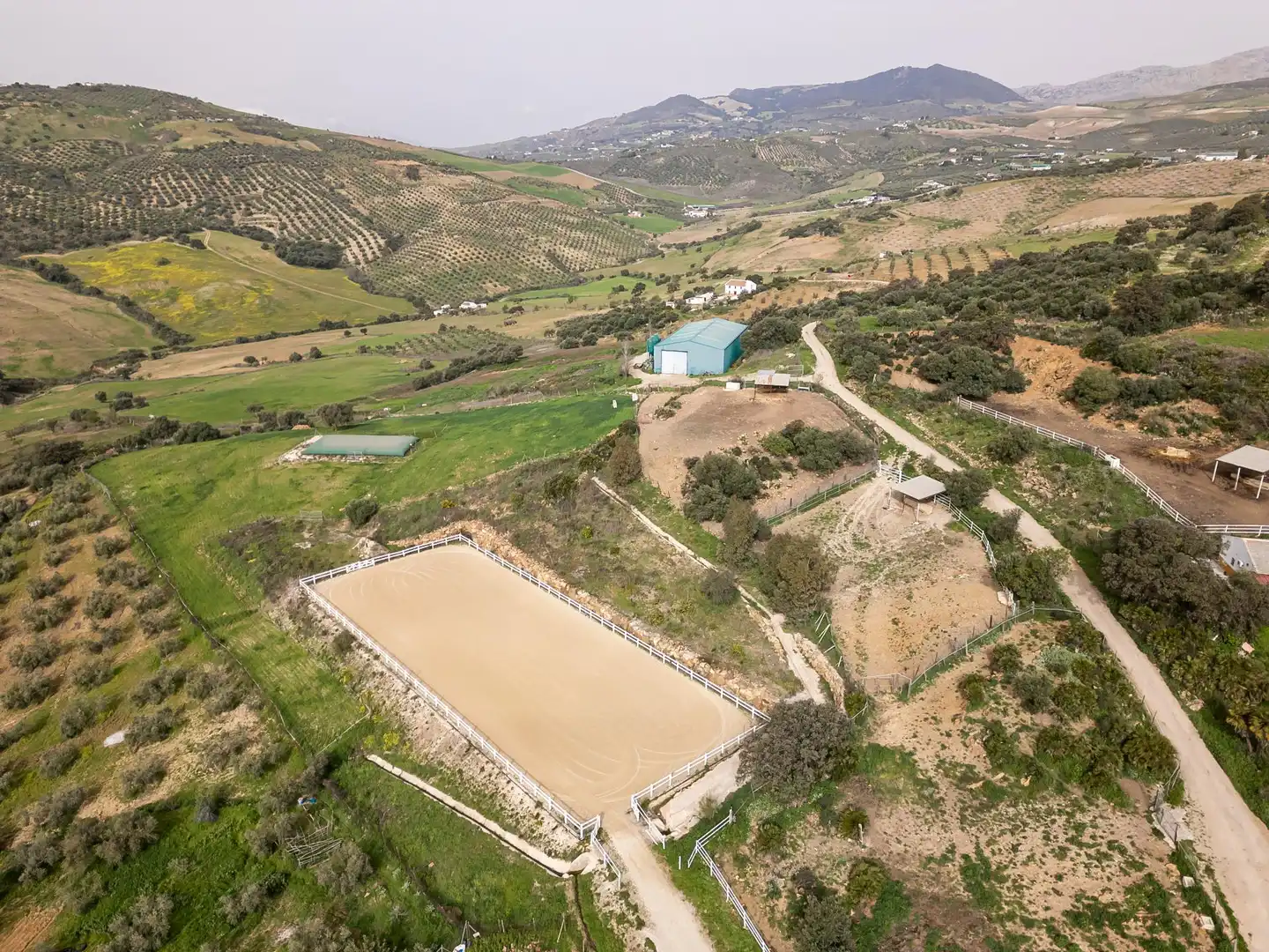 Vista exterior de Finca rústica en venta en Villanueva de la Concepción con Terraza, Piscina y Amueblado
