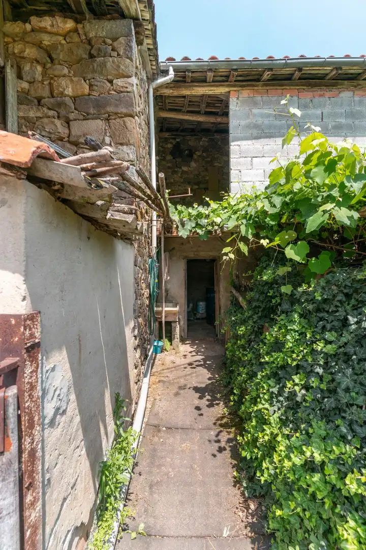 Jardí de Casa o xalet en venda en Sobrescobio amb Jardí privat, Terrassa i Traster