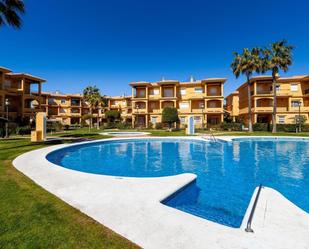 Vista exterior de Apartament de lloguer en Chiclana de la Frontera amb Aire condicionat, Calefacció i Jardí privat