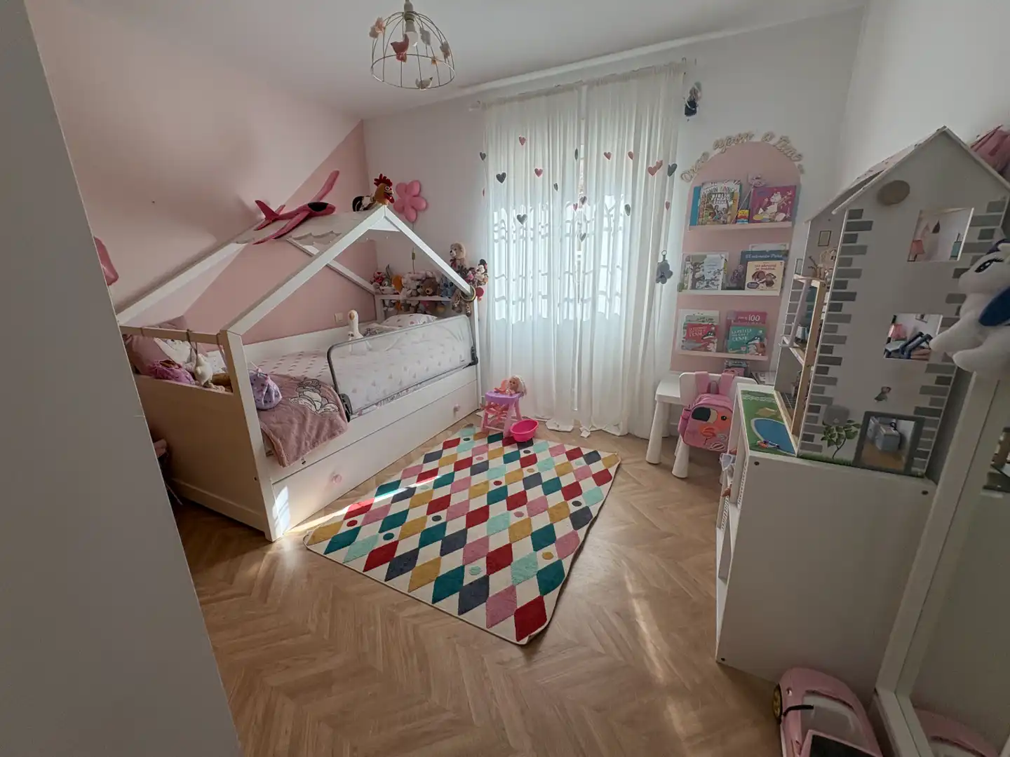 Bedroom of Houses for sale in El Viso de San Juan  with Air Conditioner, Private garden and Parquet flooring