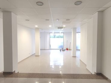 Business premises for sale in Carrer Santa Magdalena