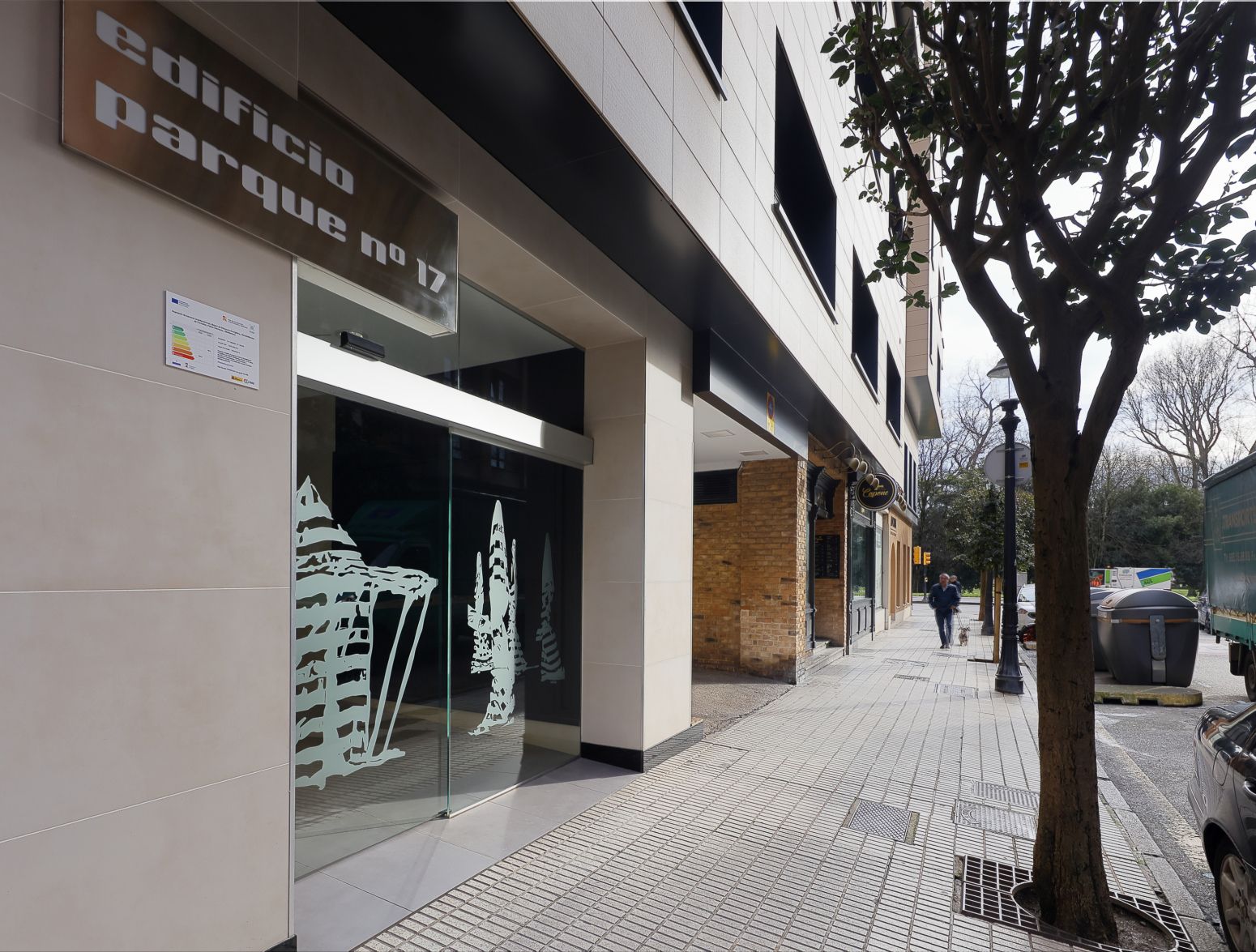Vista exterior de Pis en venda en Gijón  amb Calefacció i Parquet