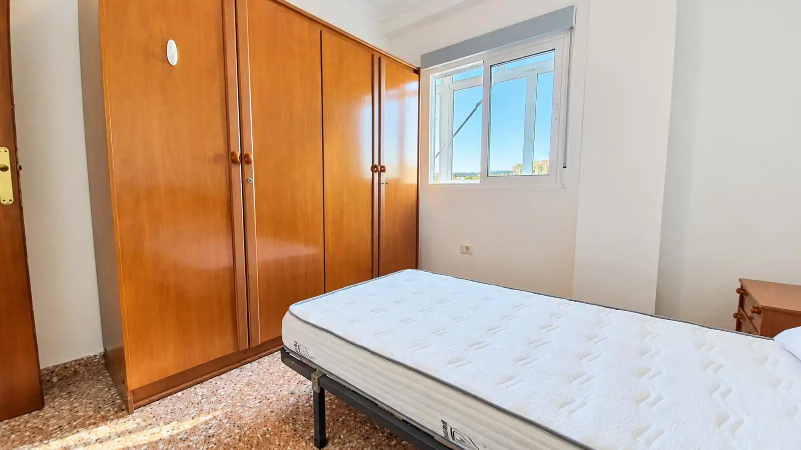Habitación de Piso en venta en Cartagena con Amueblado, Horno y Lavadora