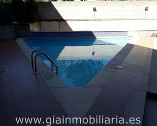 Piscina de Àtic en venda en Baiona amb Calefacció, Traster i Moblat