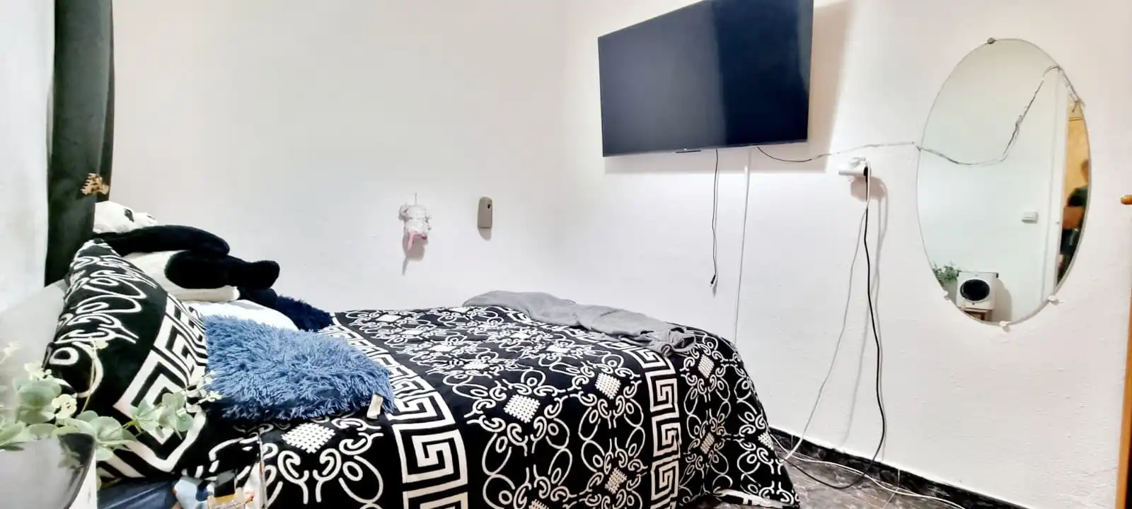 Bedroom of Flat for sale in L'Hospitalet de Llobregat  with Air Conditioner and Furnished